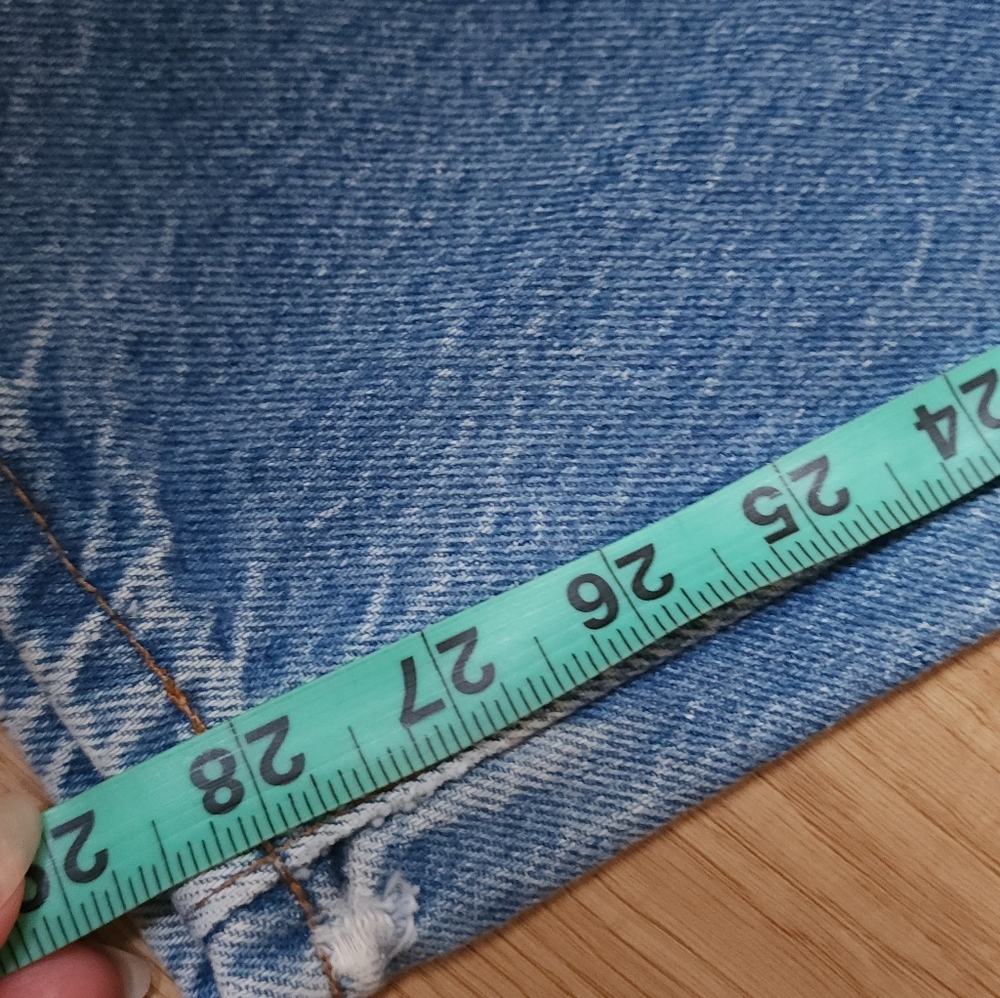 Aligrace Vintage Levi Mid-Rise Taper Jeans - Picture 7 of 8